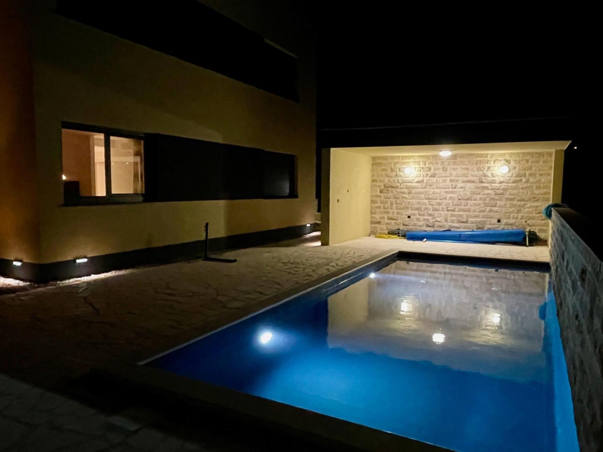 Ferienwohnung Mit Beheiztem Pool, 60 M Vom Strand Maslenica Exteriér fotografie
