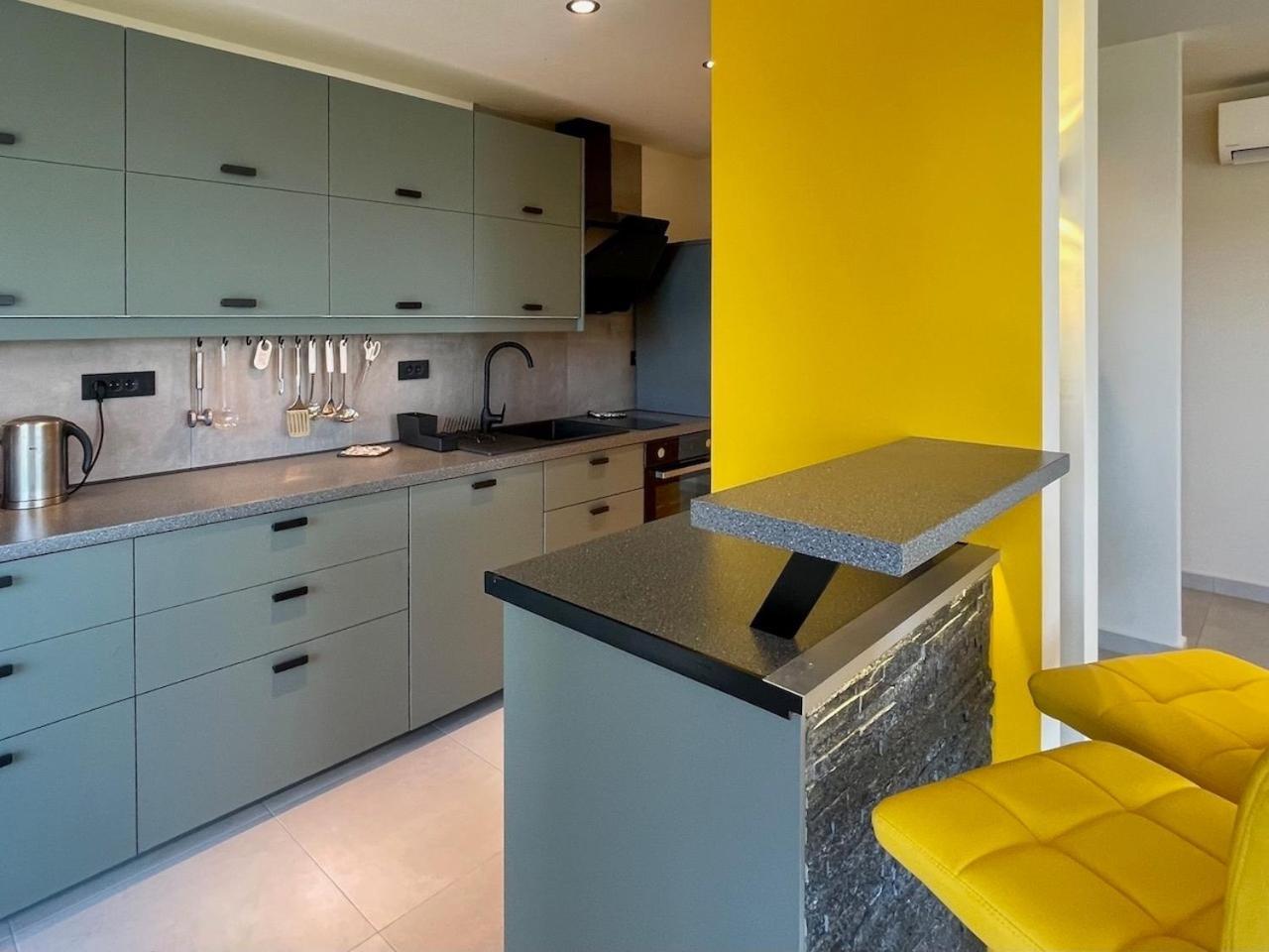 Ferienwohnung Mit Beheiztem Pool, 60 M Vom Strand Maslenica Exteriér fotografie