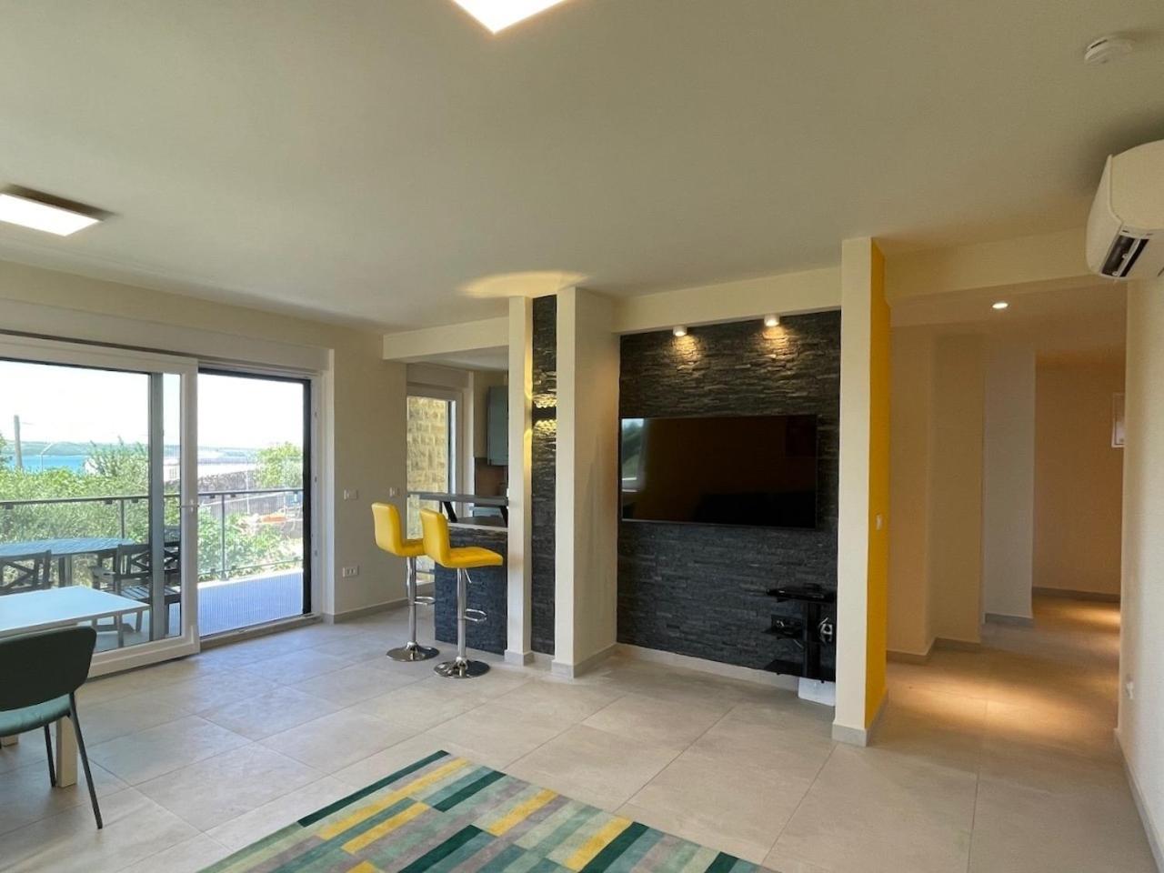 Ferienwohnung Mit Beheiztem Pool, 60 M Vom Strand Maslenica Exteriér fotografie