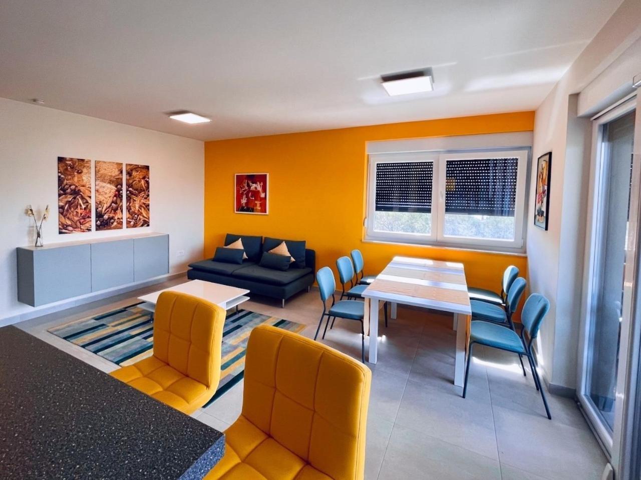 Ferienwohnung Mit Beheiztem Pool, 60 M Vom Strand Maslenica Exteriér fotografie
